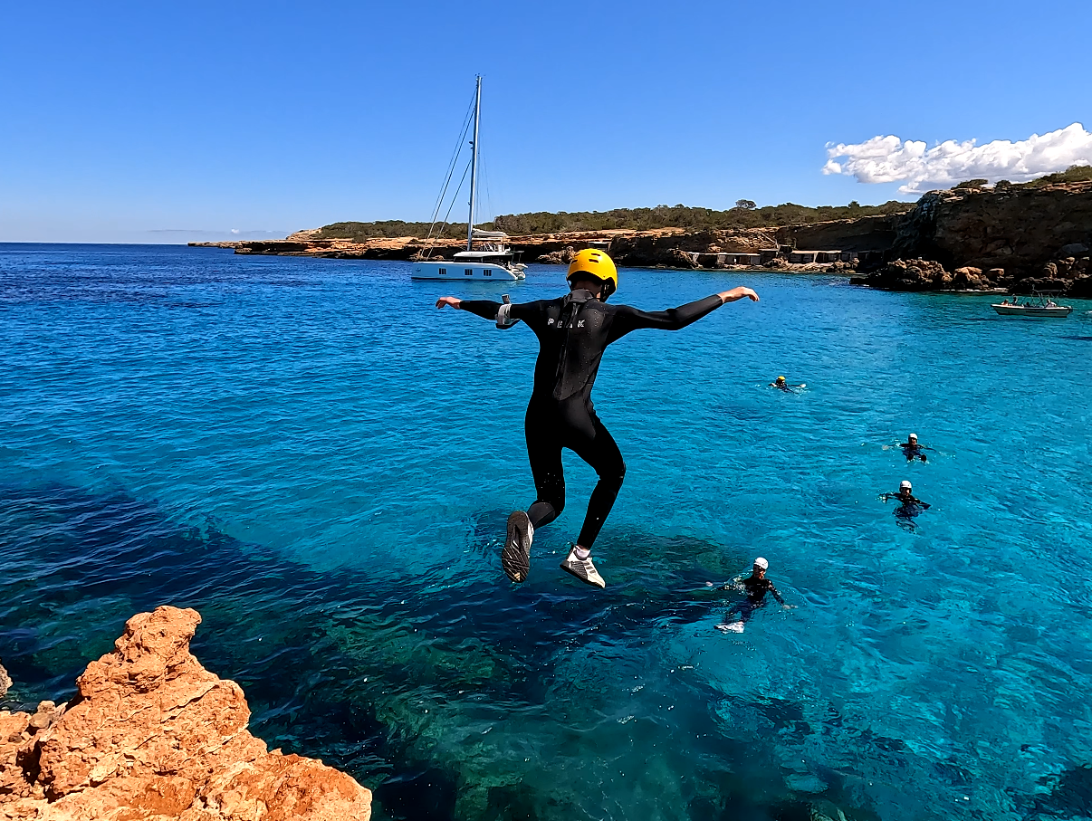 Coasteering Cala Comte