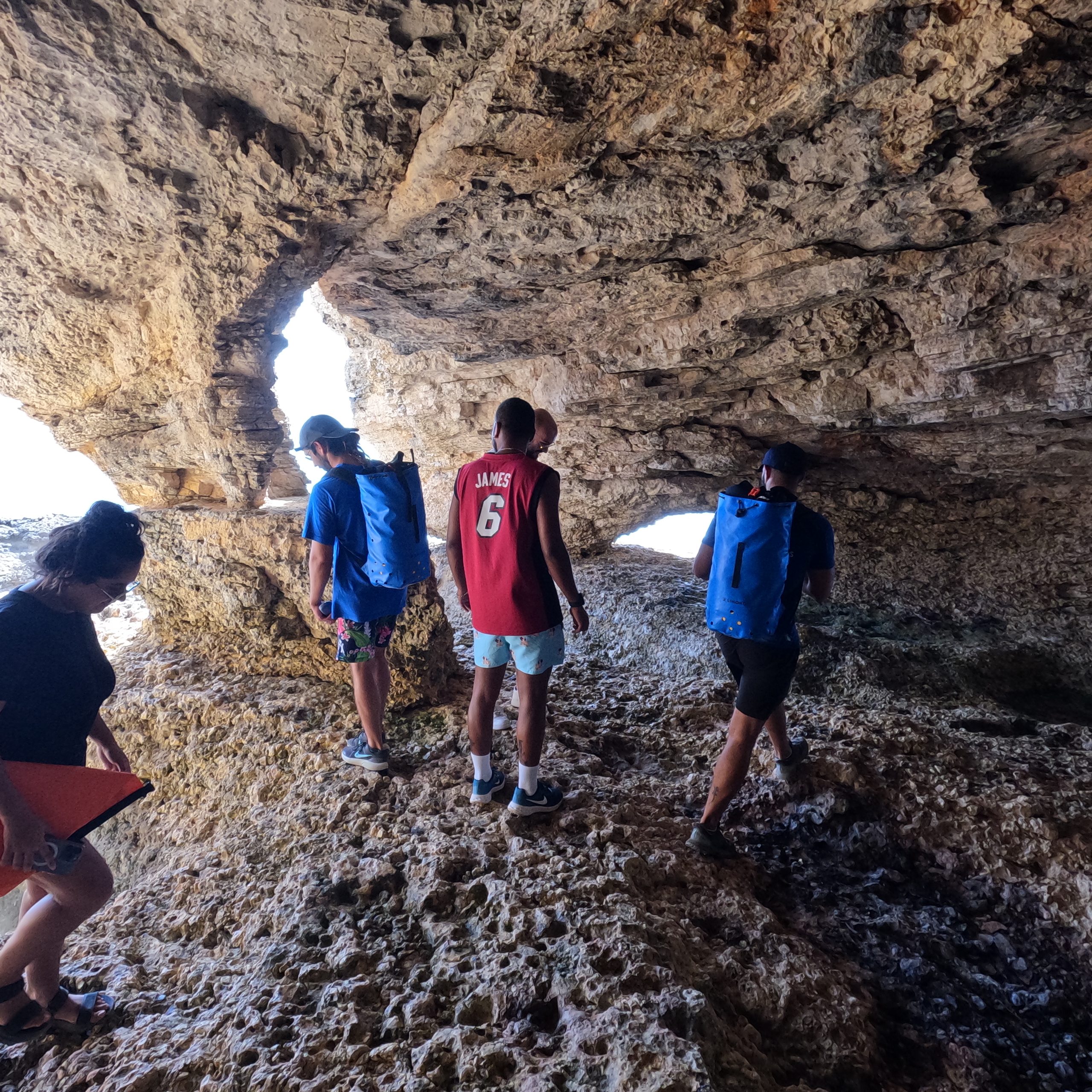 Hiking in Cala Comte