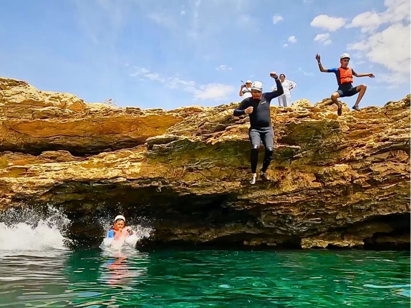 Coasteering Cala Comte – Familias
