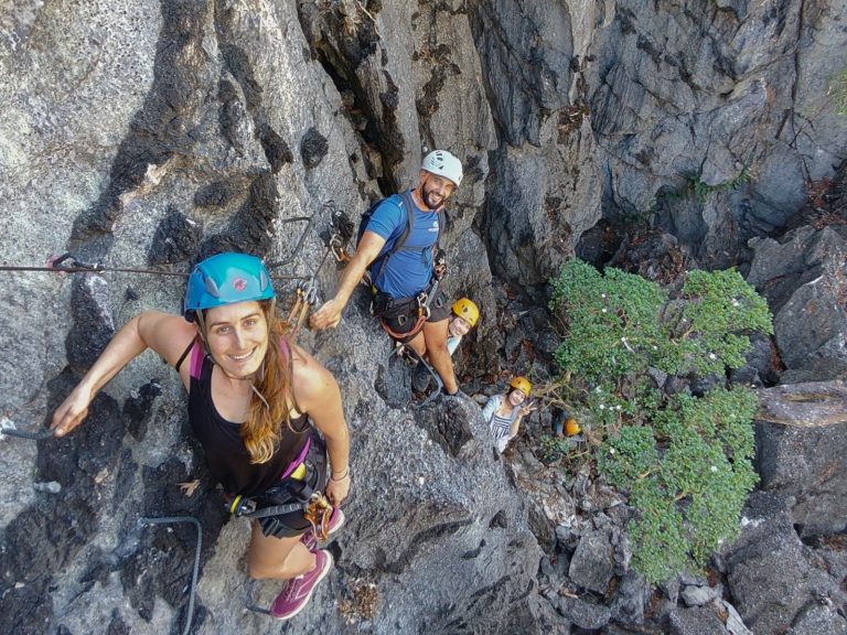 Viaje de aventura en Laos con ríos, selva, cuevas, cascadas y grupo reducido